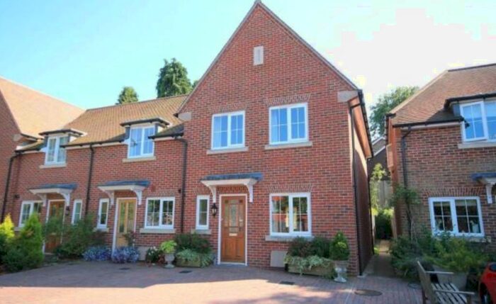 3 Bedroom Terraced House To Rent In The Pellows, Kingsclere, Newbury, Hampshire, RG20