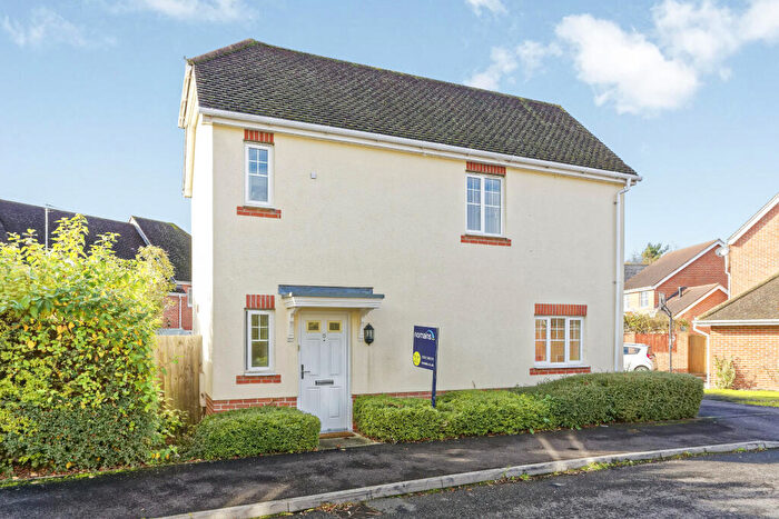 2 Bedroom Detached House To Rent In Turbary Road, Fleet, GU51