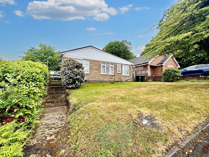 2 Bedroom Detached Bungalow For Sale In Hallsfield Road, Walderslade, Chatham, ME5