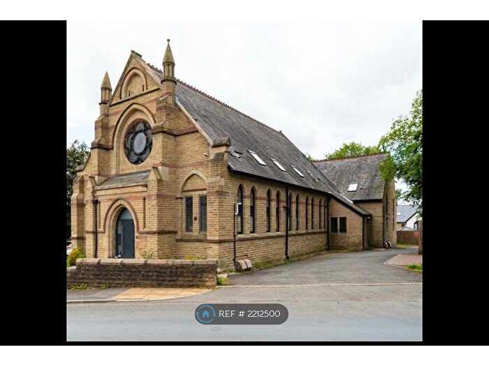 2 Bedroom Flat To Rent In Rochdale Road, Ramsbottom, Bury, BL0