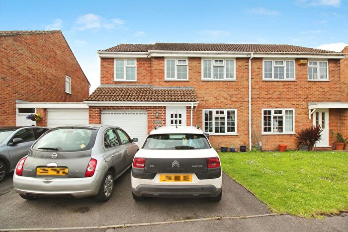 4 Bedroom Semi-Detached House For Sale In Braikenridge Close, Clevedon, North Somerset, BS21
