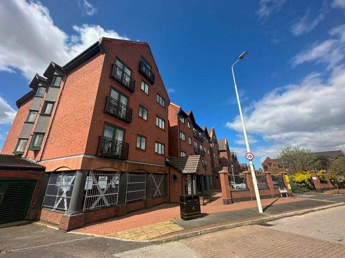 3 Bedroom Flat To Rent In South Ferry Quay, Liverpool, L3