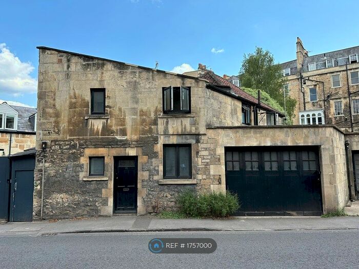 2 Bedroom Detached House To Rent In Crescent Lane, Bath, BA1