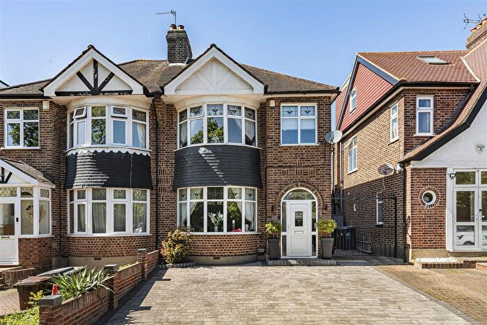 3 Bedroom Semi Detached House For Sale In Larkshall Road, North Chingford, E4