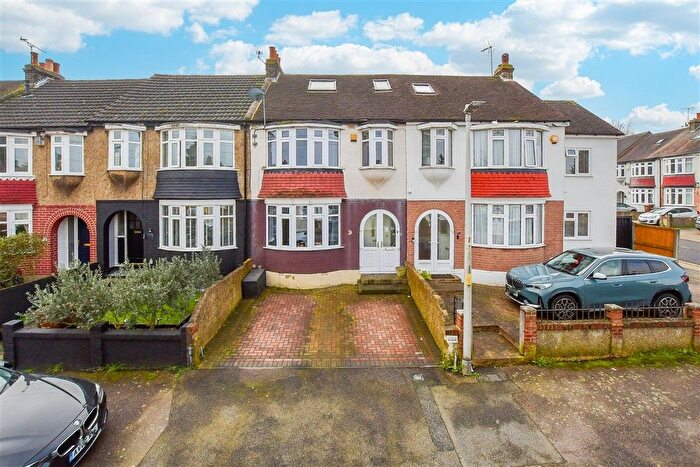 4 Bedroom Terraced House For Sale In Gerrard Avenue, Medway, Rochester, Kent, ME1