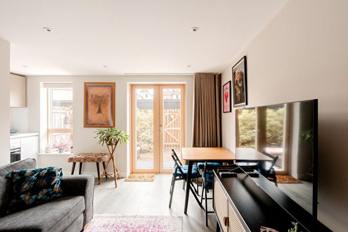 1 Bedroom Flat For Sale In Redcross Village, Redcross Street, Bristol, BS2