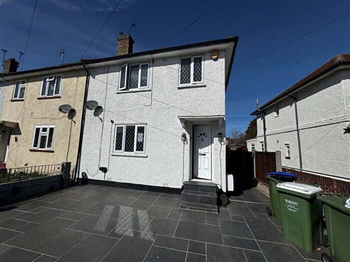3 Bedroom End Of Terrace House For Sale In Crayford Way, Crayford, Dartford, DA1