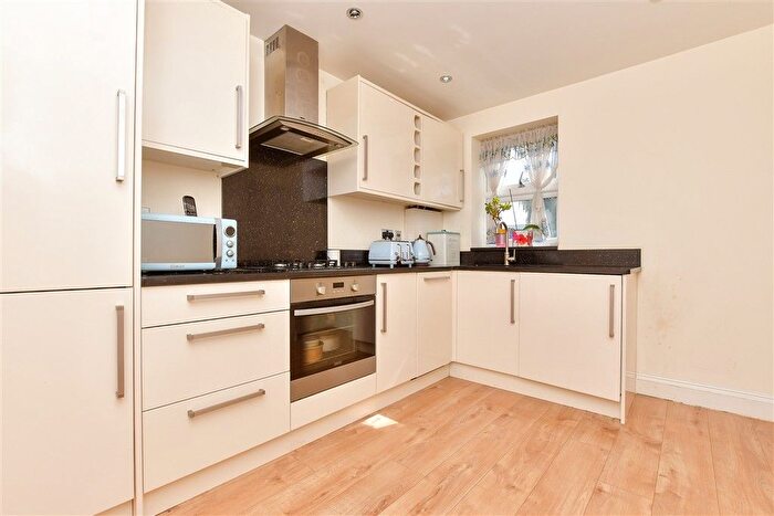 1 Bedroom Flat For Sale In Erskine Road, Sutton, Surrey, SM1