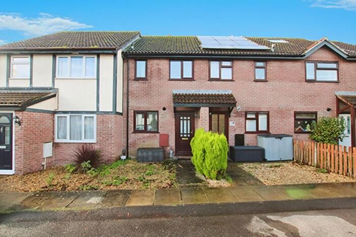 2 Bedroom Property To Rent In Apseleys Mead, Bradley Stoke, Bristol, BS32