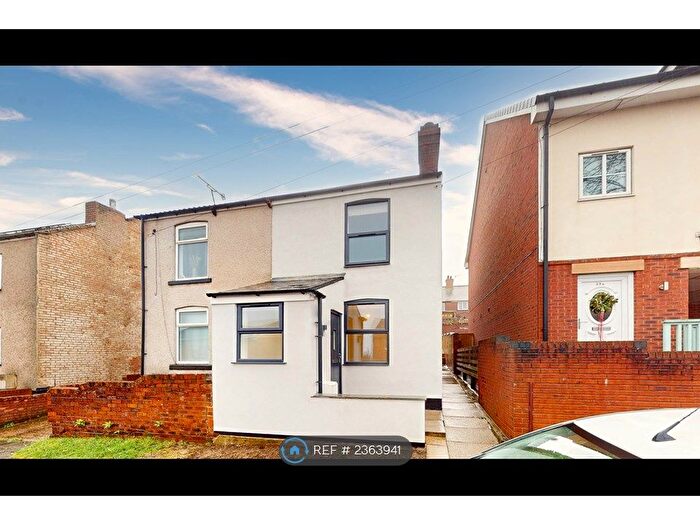 2 Bedroom Semi-Detached House To Rent In John Street, Brimington, Chesterfield, S43