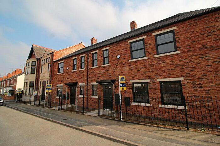 3 Bedroom Terraced House To Rent In Windmill Road, Rushden, NN10