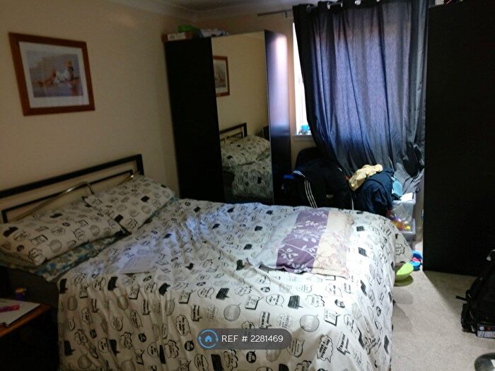 2 Bedroom Flat To Rent In Argyle Street, Glasgow, G2