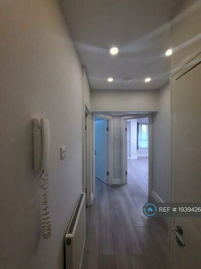 2 Bedroom Flat To Rent In Wentwood House, London, E5