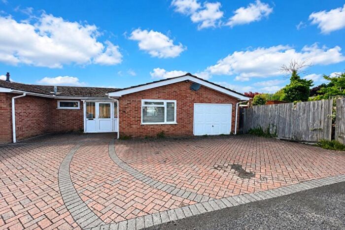 2 Bedroom Semi-Detached Bungalow For Sale In North Street, Abergavenny, NP7