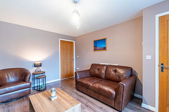 2 Bedroom Semi-Detached House For Sale In West Moor Croft, Goldthorpe, Rotherham, S63