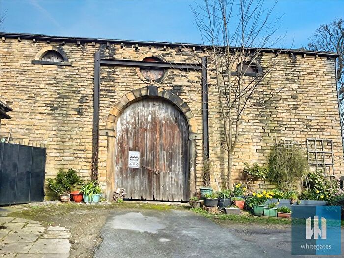 Barn Conversion For Sale In Longwood Road, Huddersfield, HD3