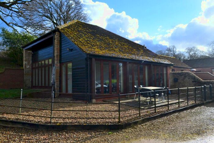 2 Bedroom Barn Conversion To Rent In Stone Lane, Yeovil Marsh, Yeovil, BA21