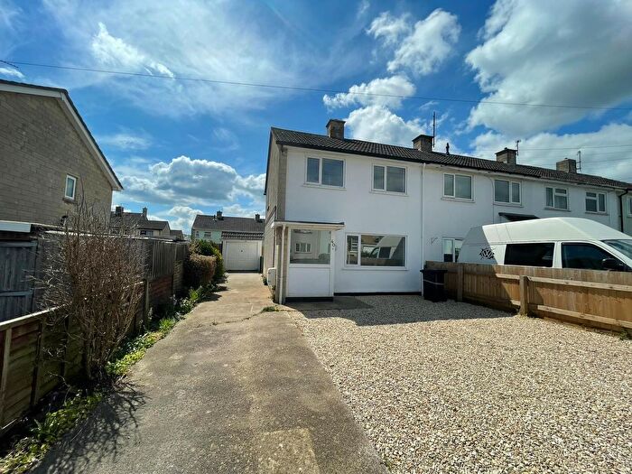 3 Bedroom Semi-detached House To Rent In Whitestone Road, Frome, BA11