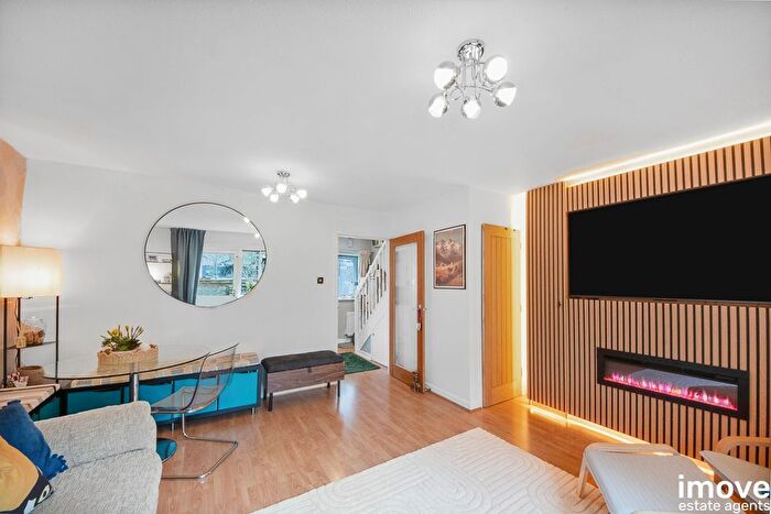 2 Bedroom Terraced House For Sale In Bunting Close, Teignmouth, TQ14