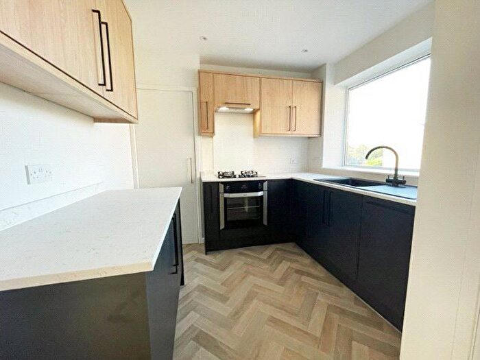 3 Bedroom Flat To Rent In Lansdown Road, Cheltenham, Gloucestershire, GL51