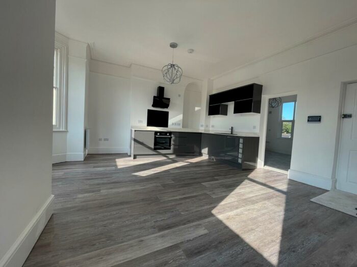 1 Bedroom Apartment To Rent In Walsworth Road, Hitchin, Hertfordshire, SG4