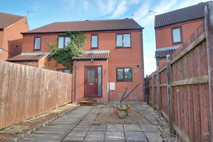 3 Bedroom Semi-Detached House To Rent In Albion Court Grovehill Road, Beverley, HU17