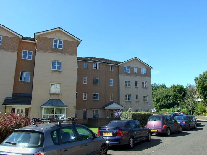 2 Bedroom Flat To Rent In Tytler Gardens, Edinburgh, EH8