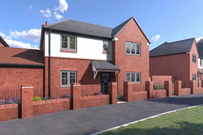 3 Bedroom Detached House For Sale In Sutton Drive, Kettering, Northamptonshire, NN16