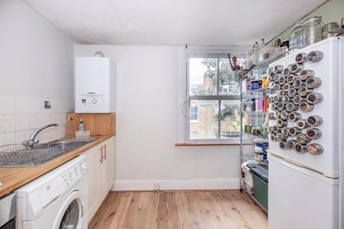 2 Bedroom Flat To Rent In Sandwell Crescent London, NW6