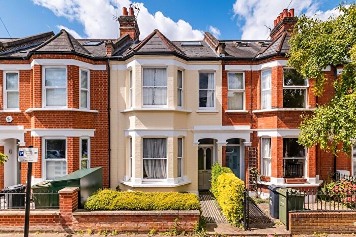 4 Bedroom Terraced House To Rent In Pentney Road Balham, SW12
