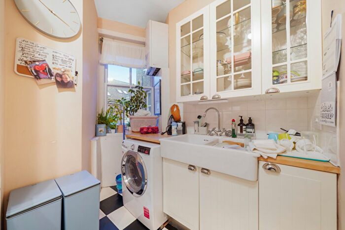 2 Bedroom Flat To Rent In Culworth House, - Allitsen Road, NW8