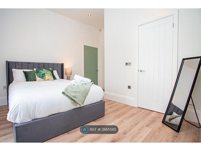 5 Bedroom Terraced House To Rent In Westoe Road, South Shields, NE33