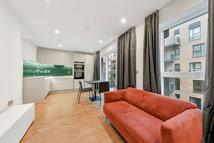 Studio To Rent In Sanday Drive, Colindale, NW9