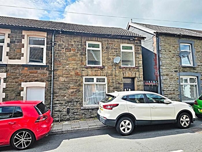 3 Bedroom Semi-Detached House To Rent In Ynyscynon Road, Tonypandy, CF40