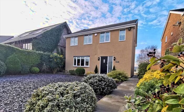 4 Bedroom Detached House For Sale In Thorpe Lane, Thorpe Audlin, Pontefract, WF8