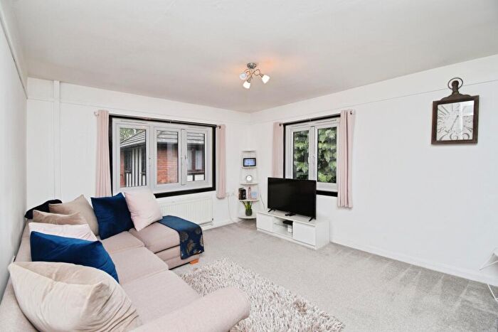 1 Bedroom Flat To Rent In Cyprus Place, Beckton, London, E6