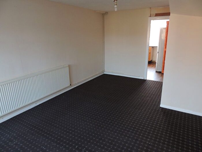 2 Bedroom Terraced House To Rent In Crown Hills Avenue, Leicester, LE5