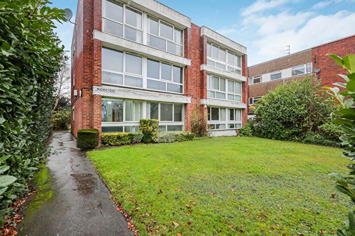 2 Bedroom Flat For Sale In Chislehurst Road, Sidcup, DA14