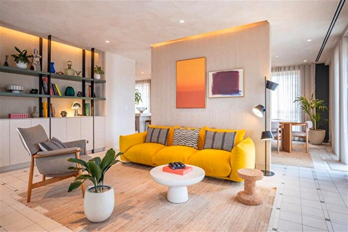 3 Bedroom Apartment To Rent In The Mable, Avoitor Drive, Brent Cross, London, NW2
