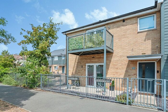 1 Bedroom Flat For Sale In Haven Road, Rainham, RM13