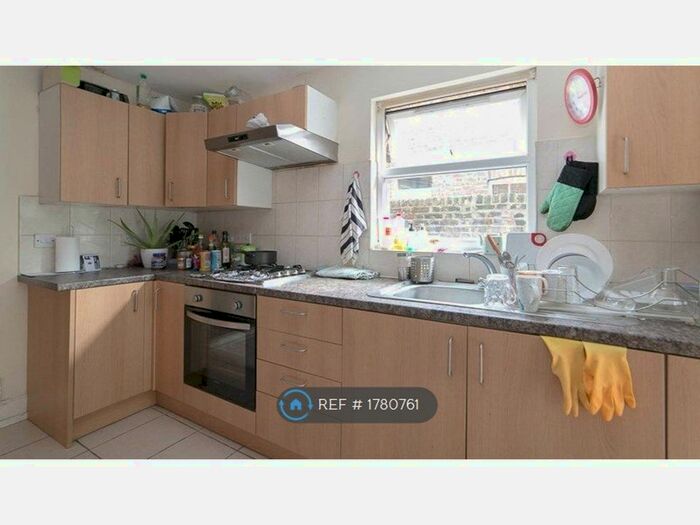 5 Bedroom Terraced House To Rent In Third Avenue, London, W10