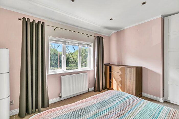 3 Bedroom Terraced House For Sale In Horton Road, Colnbrook, Slough, SL3