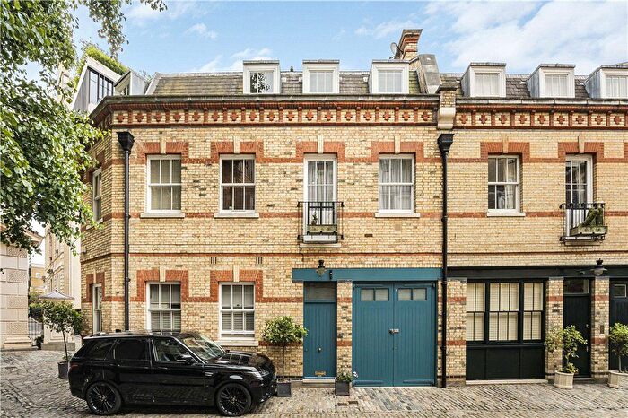 2 Bedroom Flat To Rent In Grosvenor Crescent Mews, London, SW1X