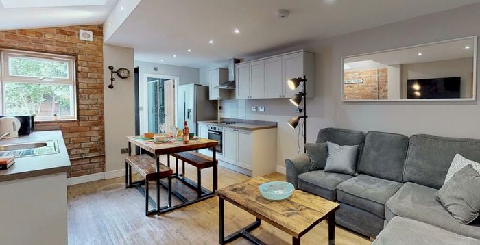 6 Bedroom House To Rent In Harold Road, B16