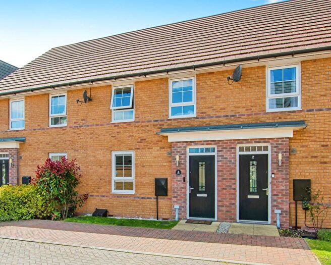 3 Bedroom Terraced House For Sale In Alder Close, Peterborough, PE2