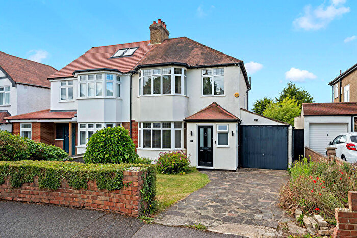 3 Bedroom Semi-Detached House For Sale In Hawthorn Road, South Wallington, SM6