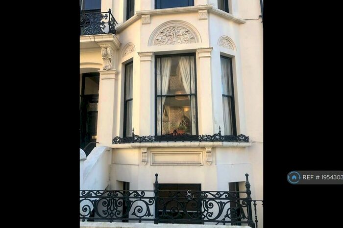 Studio To Rent In Hove, Hove, BN3