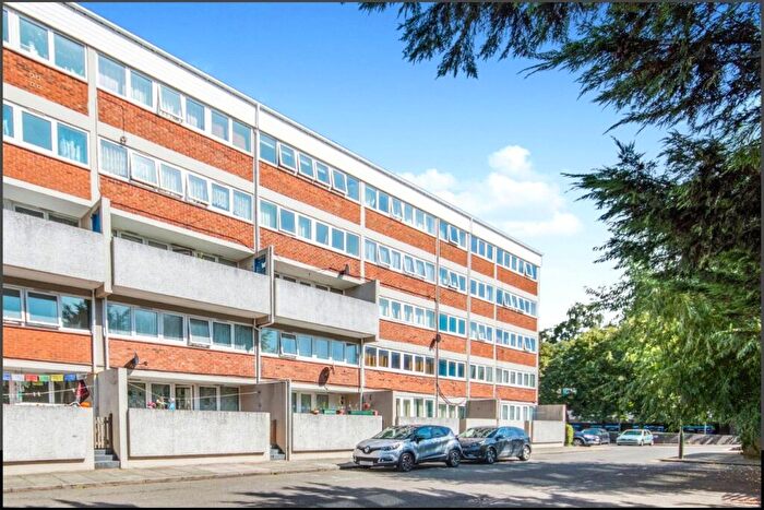 3 Bedroom Flat To Rent In Suffolk Square, NR2