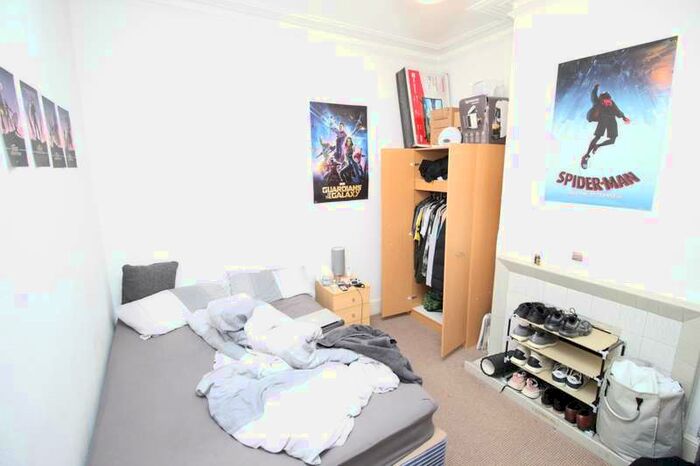 5 Bedroom House To Rent In Montgomerie Road, Southsea, Hampshire, PO5