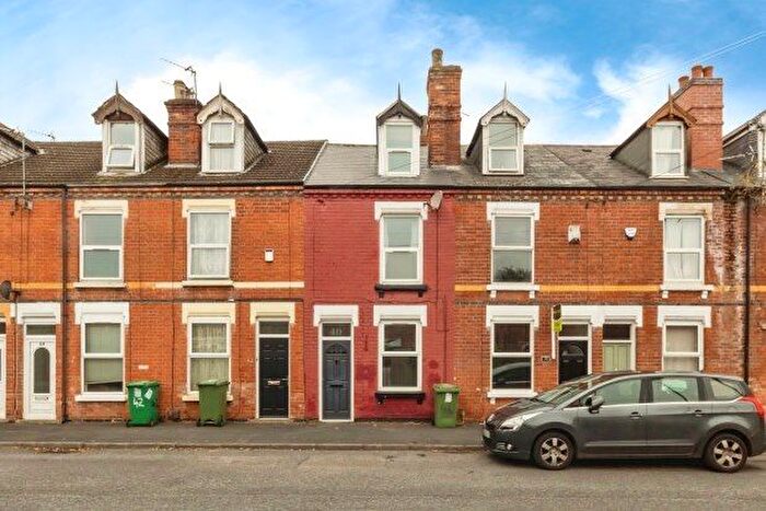 3 Bedroom Terraced House To Rent In Lamcote Grove, Nottingham, NG2